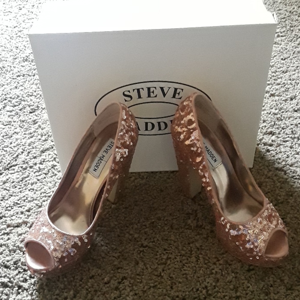 Steve Madden p-alice rose sequin pumps size 6